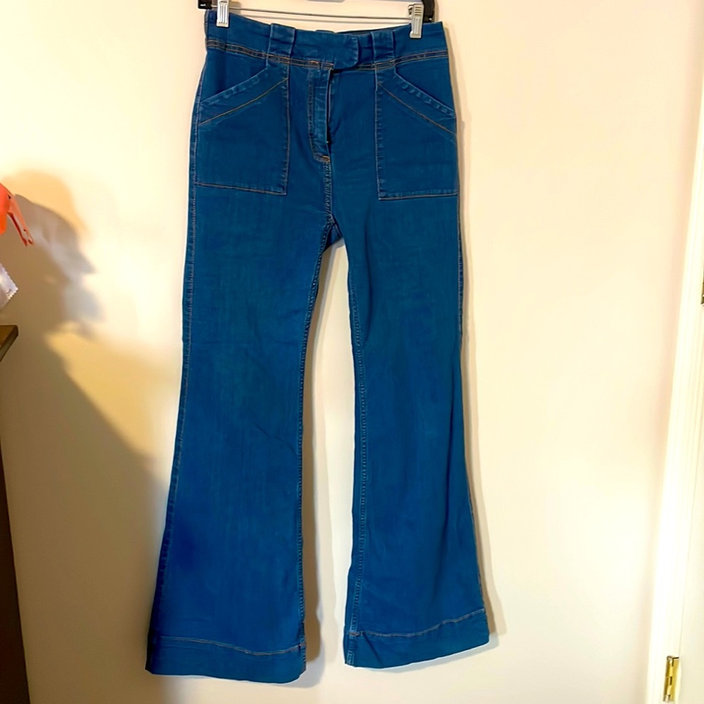 Like new Stretch flares